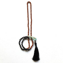 Lade das Bild in den Galerie-Viewer, Mala, Malakette,Mala kette, Meditationskette, Yogakette, Malakette handgemacht, 108 perlen Mala, Handgemachte Mala,