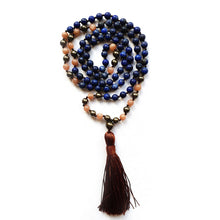 Lade das Bild in den Galerie-Viewer, Mala, Malakette,Mala kette, Meditationskette, Yogakette, Malakette handgemacht, 108 perlen Mala, Handgemachte Mala,
